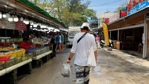 Морепродукты на Пхукете: исследуем рыбный рынок Раваи