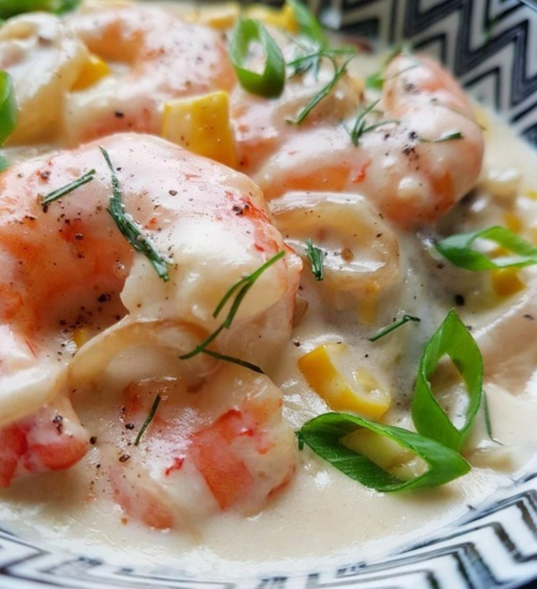 Креветки в сливочно-чесночном соусе: легкий способ удивить гостей