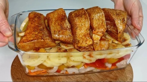 Запеченный морской окунь с овощами: вариант для любого стола