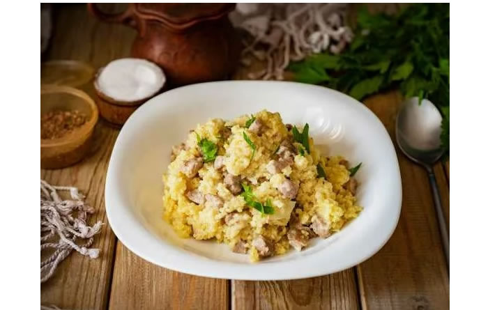 Пшённая каша со свининой