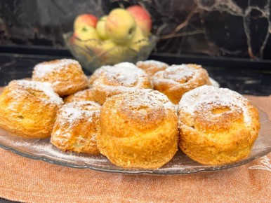 Нежные яблочные кексы для уютного чаепития