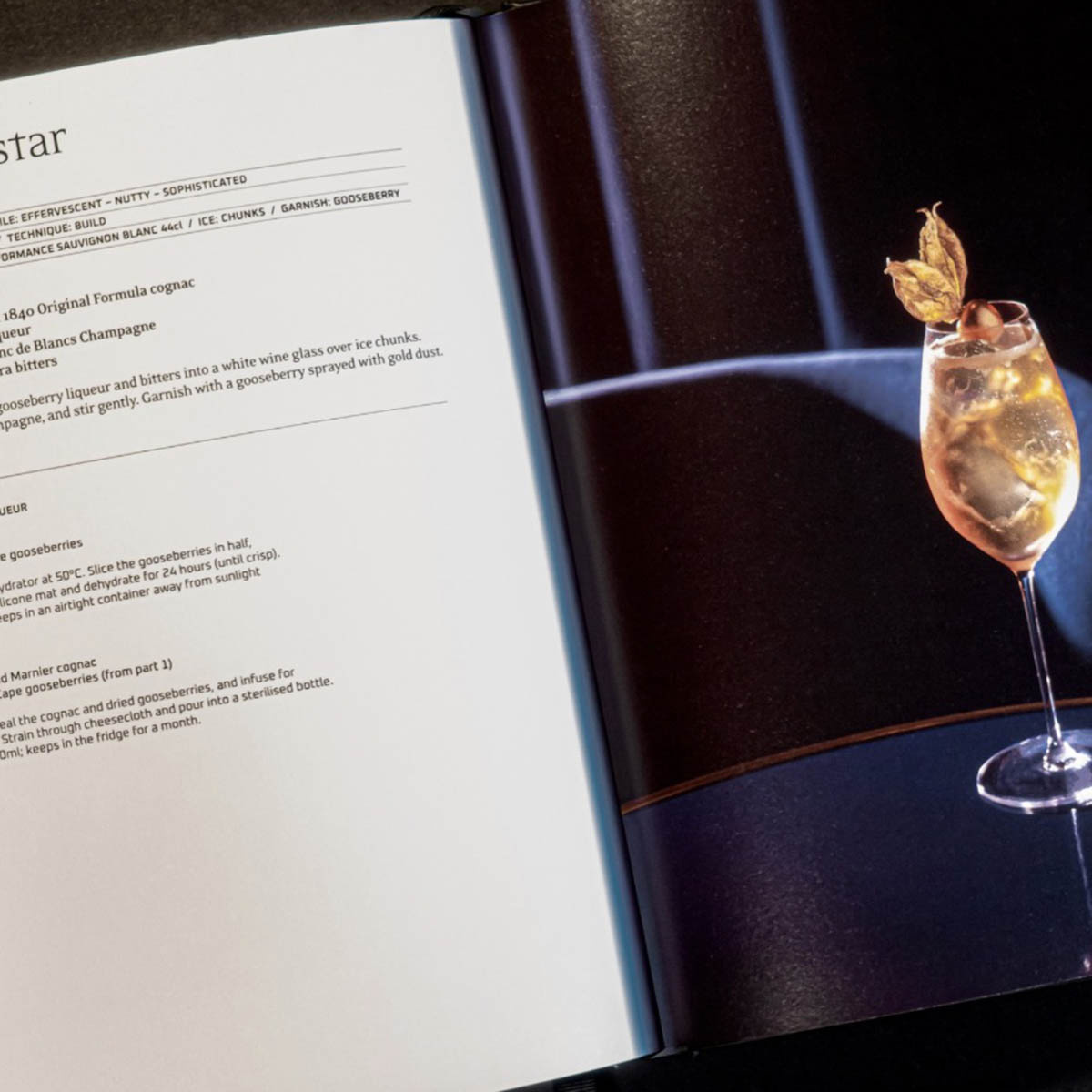 Коктейль «Золотая звезда»: вкусная новинка из Galaxy Bar в Дубае