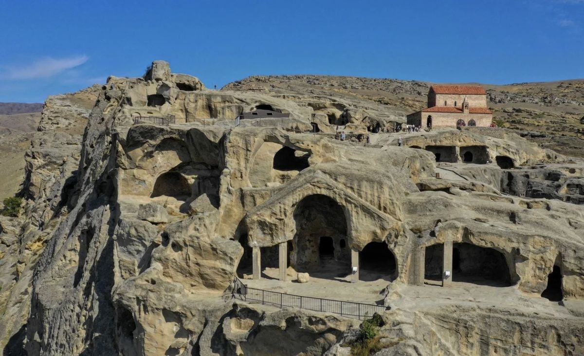 ���������� �������� ����� ������