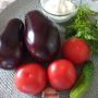 Летний салат с баклажанами и томатами для гурманов