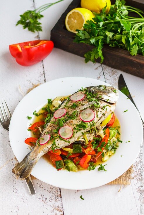 Вкусная дорадо с овощами: легкий и полезный ужин