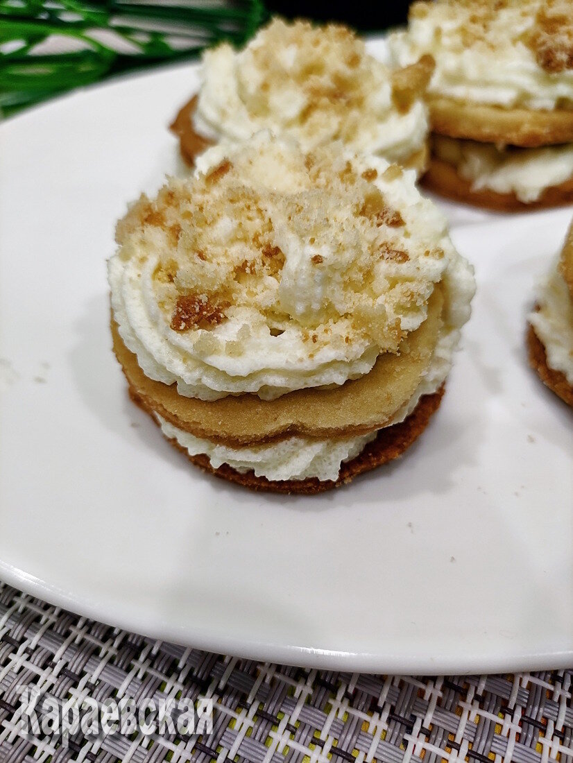 Неповторимые кето-пирожные с мармеладом и сливочным кремом