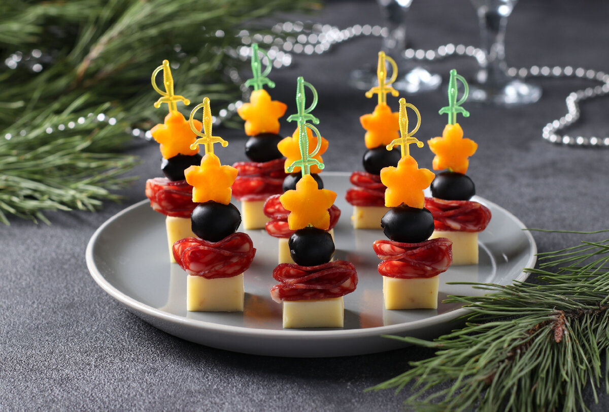 Канапе, которые преобразят ваш новогодний стол
