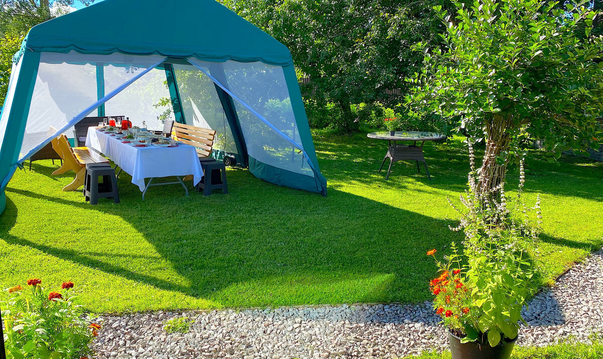 День рождения на природе: как организовать идеальный праздник с вкусной едой и хорошей погодой