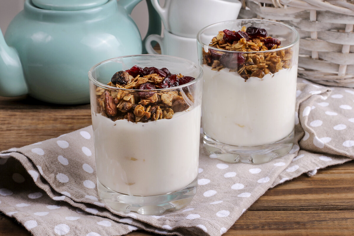 Вкусная гранола с бананом и кокосом: быстрый и полезный завтрак