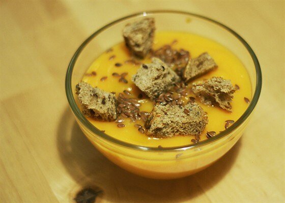 Гармония вкуса: Суп-пюре из батата с имбирем и чесноком