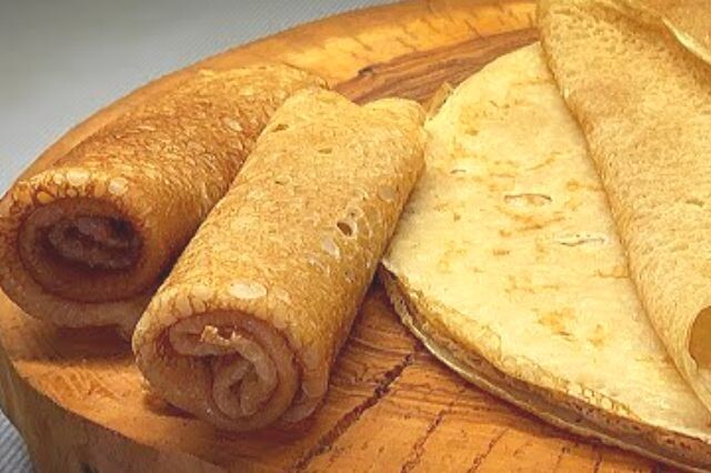 Необычные блины на кефире с дырочками: секреты идеального теста