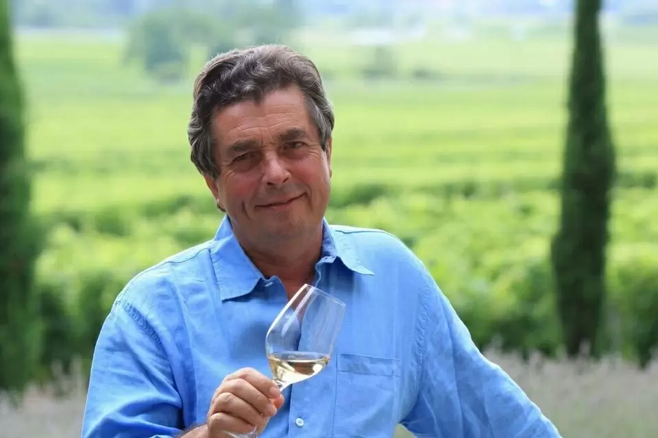 Дени Дюбурдьё: Мастер белых вин, изменивший историю виноделия