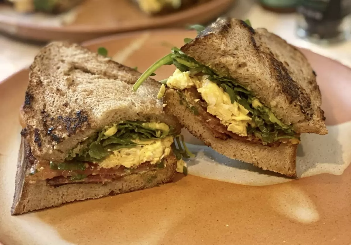 Как правильный завтрак определяет успех всего дня