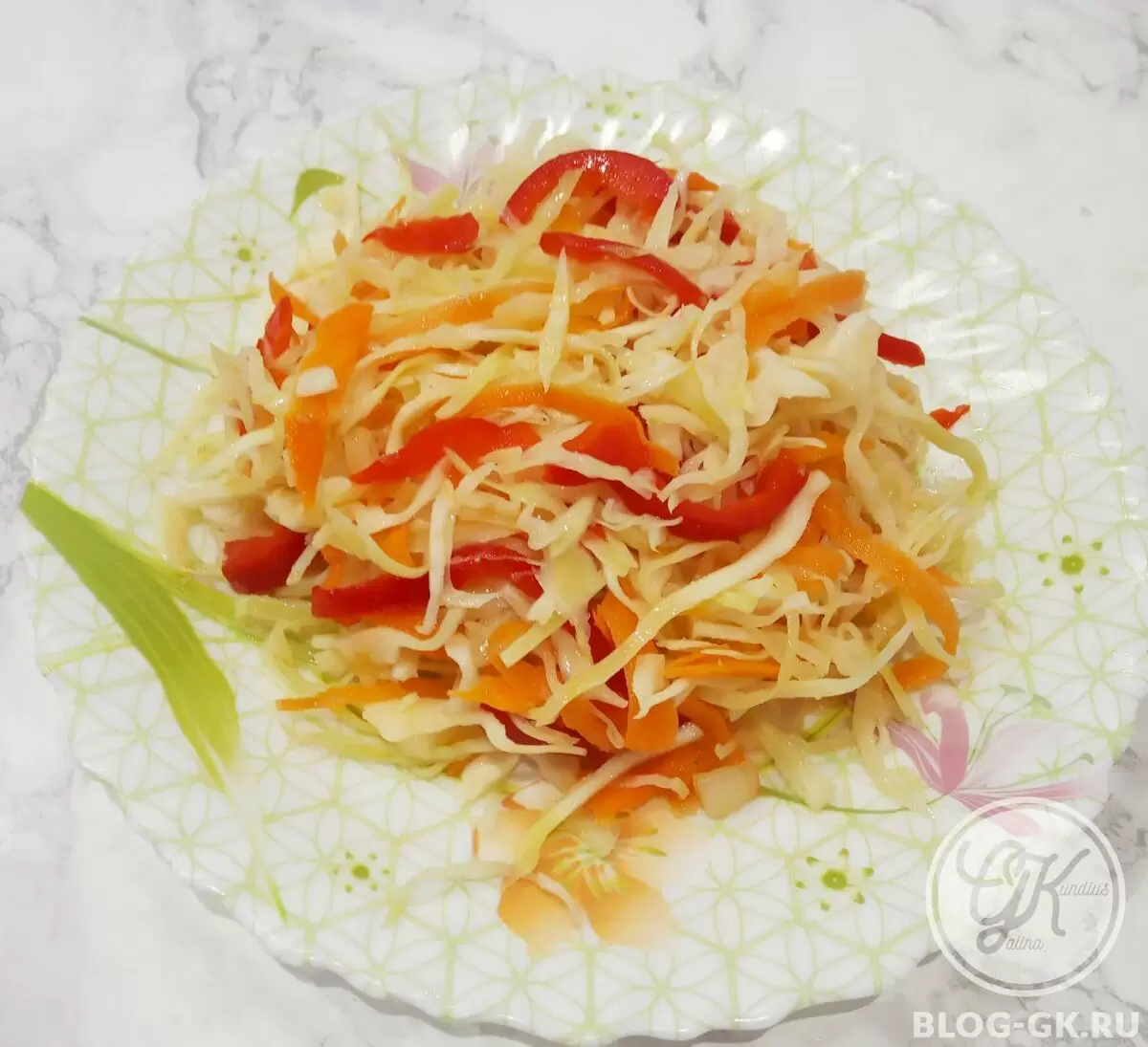 Простой овощной салат: готовим легко и полезно