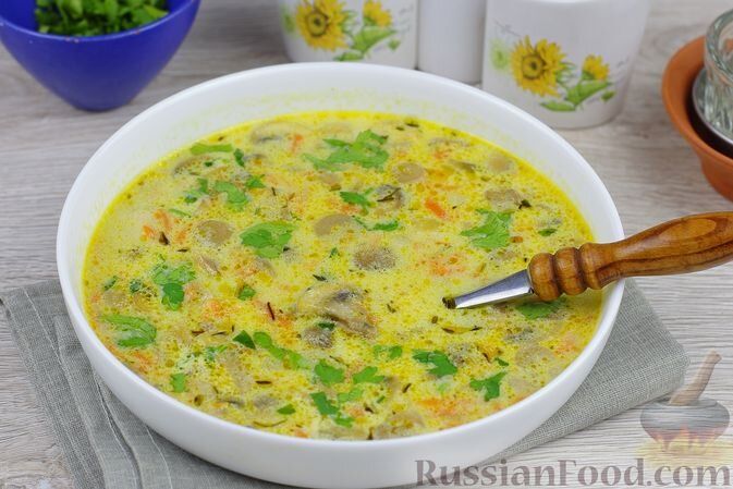 Супы, которые согреют душу: новые рецепты для домашнего обеда