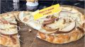 Неожиданный пирог: вкусный рецепт с сыром и грушей